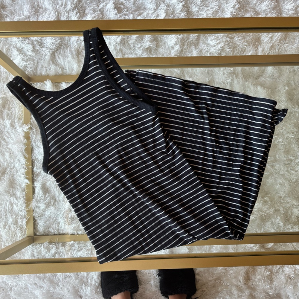 Abercrombie & Fitch Navy and White Striped dress size XS